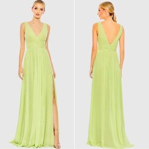 NWT - IEENA for Mac Duggal Chiffon Sleeveless Wrap Over  Gown - Green - Size 4